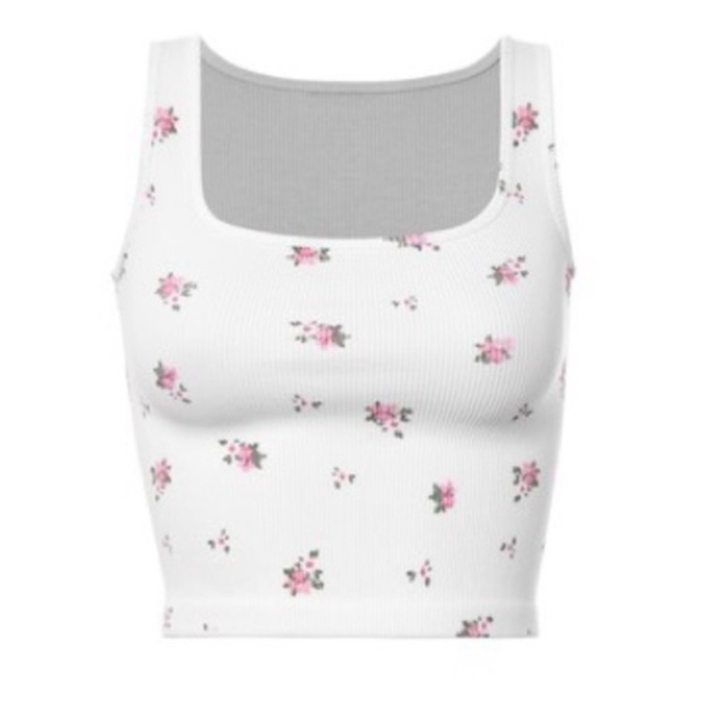 White Floral Dynamic Crop tank